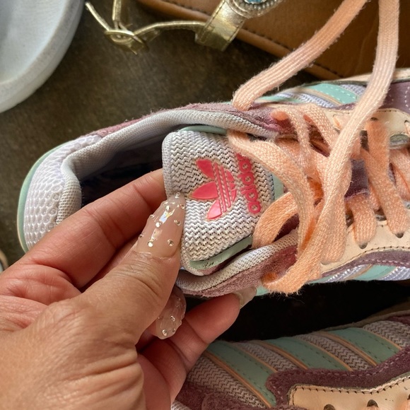 GREAT SALE 5 pare of shoes sandals and sneakers - Picture 7 of 11